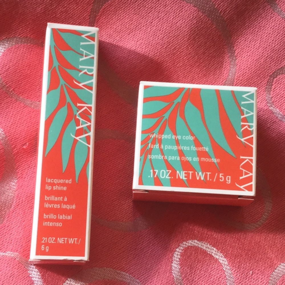 Mary Kay Bundle.: eye color and lip shine